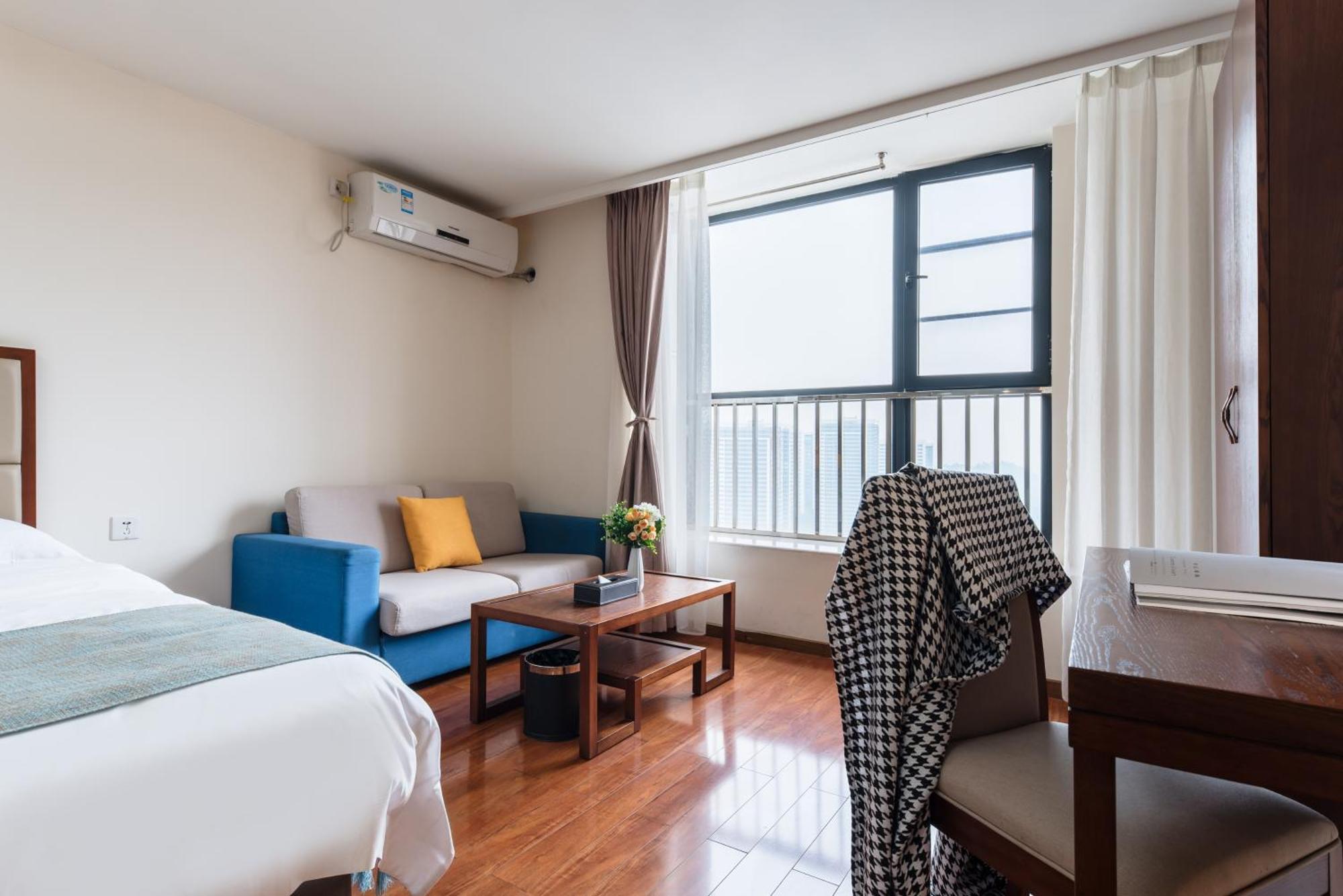 Livetour Hotel Luogang Wanda Plaza Suyuan Metro Cantón Exterior foto